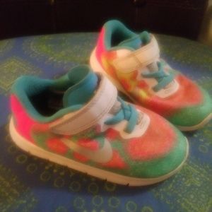Toddler shoes